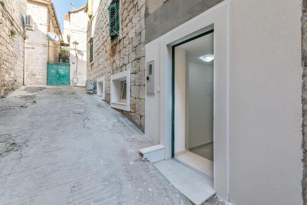 Apartment 3M - One Bedroom Apartment Split Exterior foto